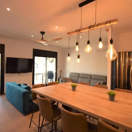 Holiday home 399-casa Moderna Con Amarre 14m Y Piscina Privada