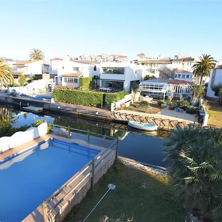 399-casa Moderna Con Amarre 14m Y Piscina Privada Holiday home Empuriabrava